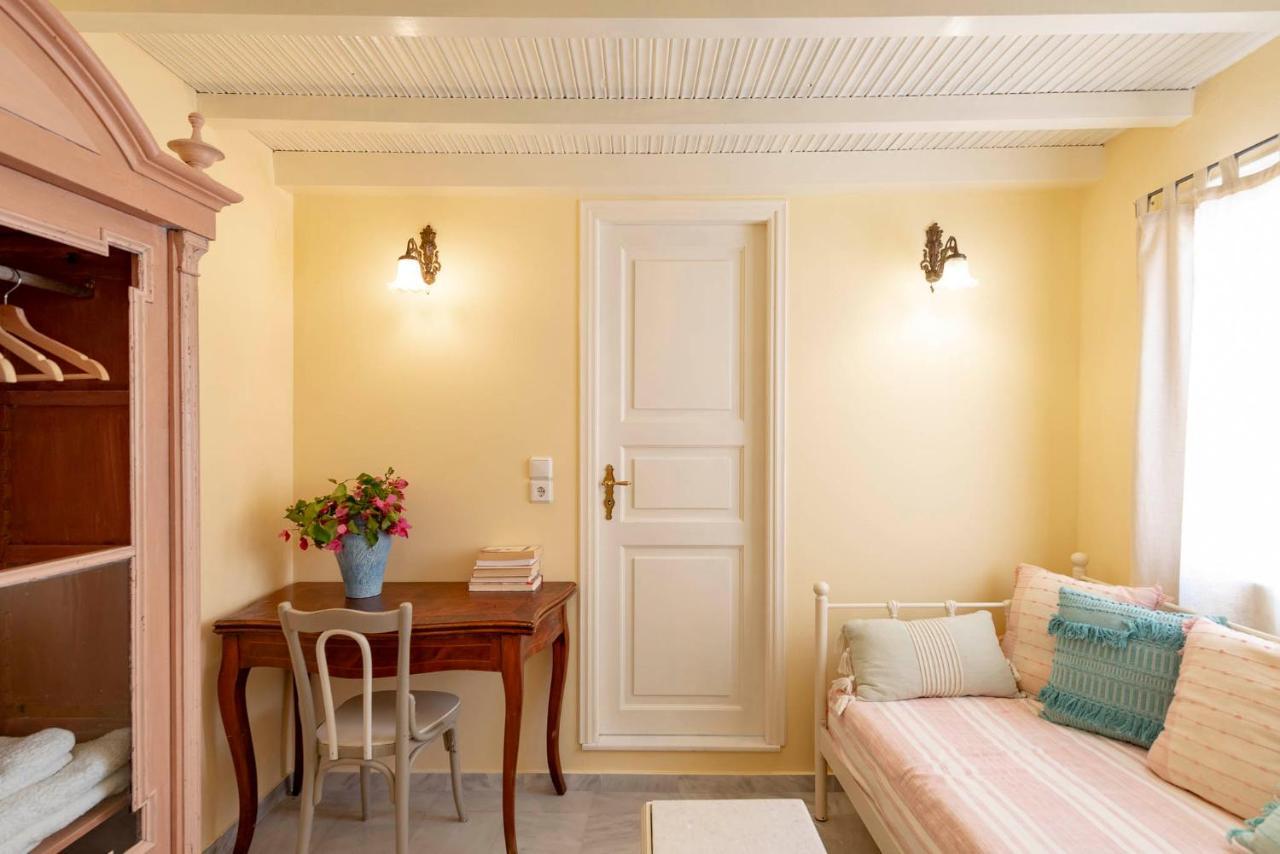 Villa Maria-Syros Ermoupoli Bagian luar foto